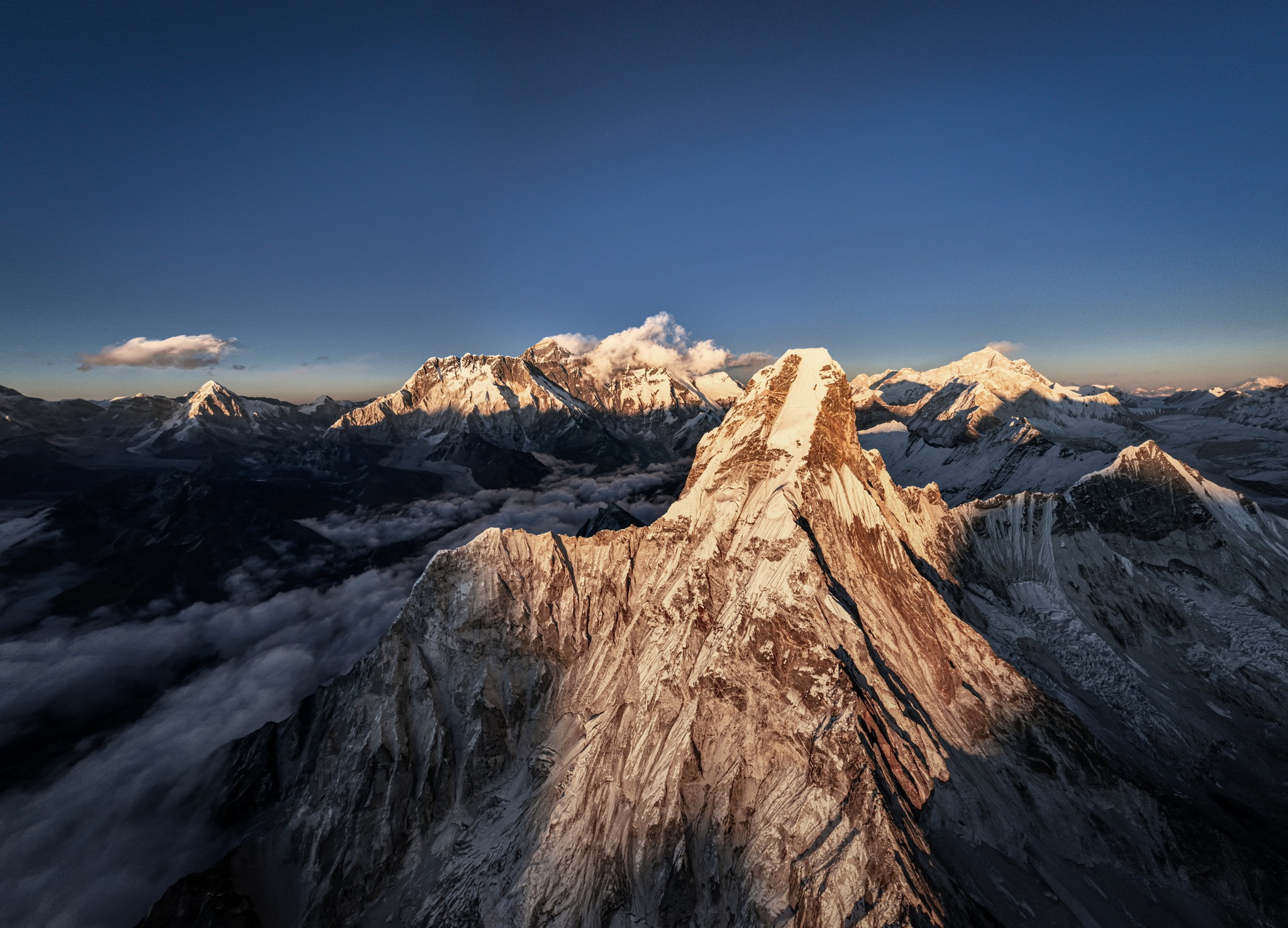 EOA team opens summit route on Ama Dablam